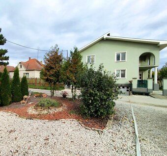 🏡 Na predaj - dva samostatné rodinné domy na jednom pozemku
