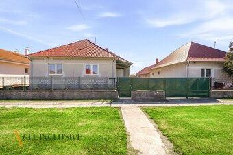 🏡 Na predaj - dva samostatné rodinné domy na jednom pozemku
