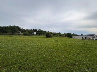 ID:3116
Ponúkame na predaj krásny pozemok určený na výstavbu