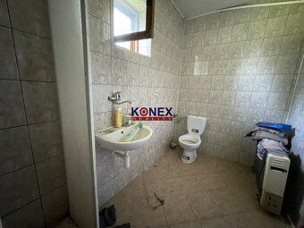 ID:3137
Ponúkame na predaj rodinný dom v Lekárovciach:
 - ob