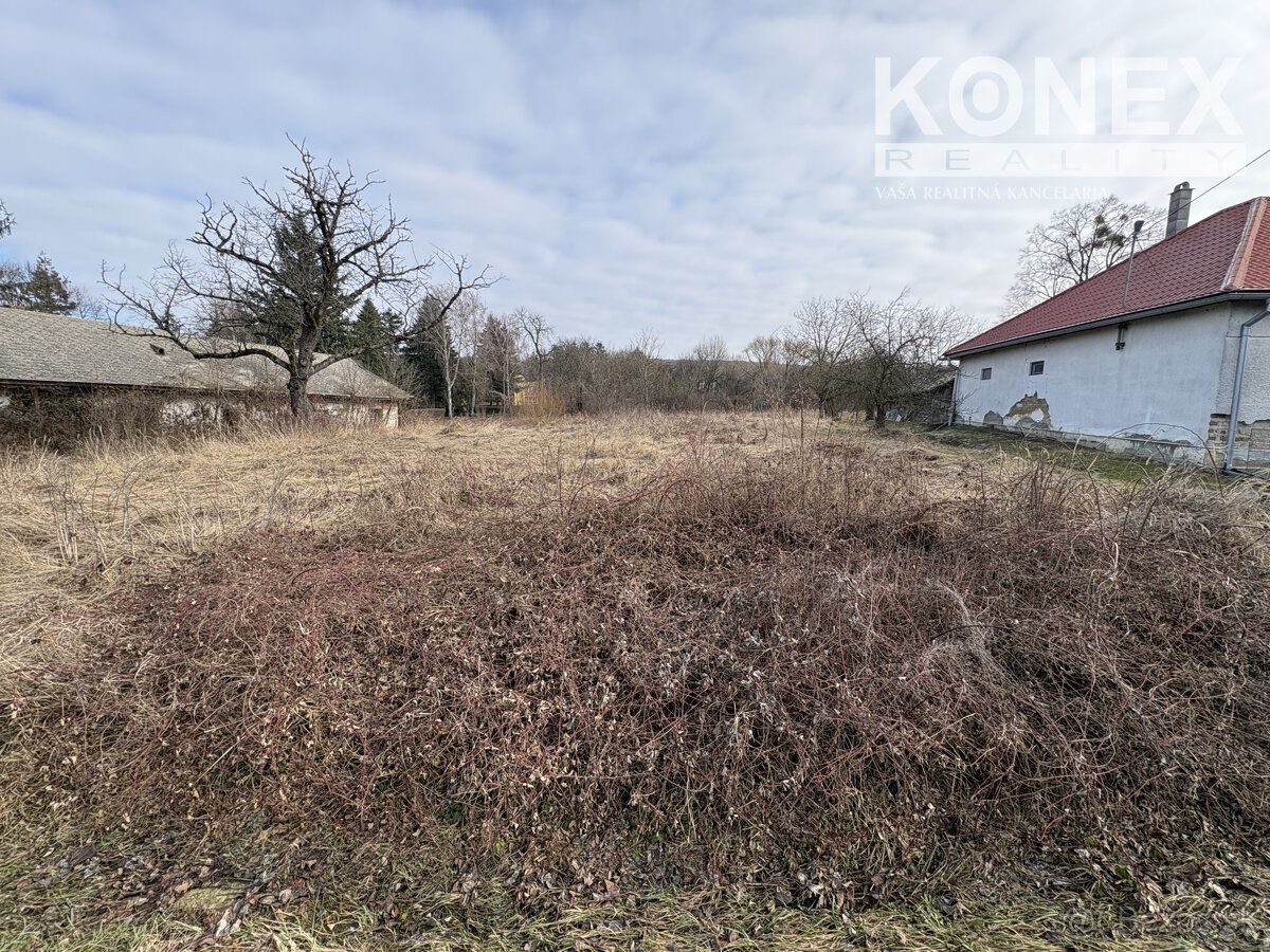 ID:3508
Ponúkame na predaj krásny rovinatý pozemok v obci Kr