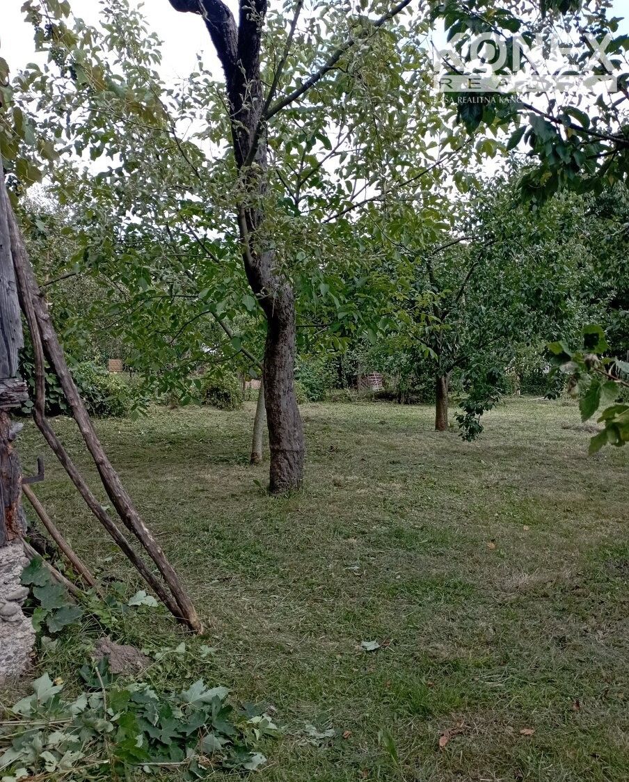 ID:3629
Ponúkame na predaj starší rodinný dom nachádzajúci s