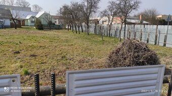 ID:3637
Ponúkame na predaj pozemok v obci Hraň:
 - nachádza 