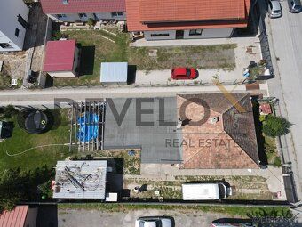 DeveloX Reality offers for sale a building plot of size 