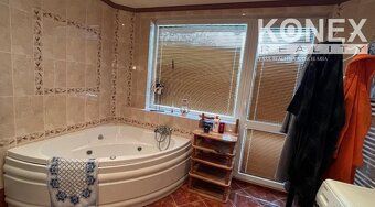 ID:3837 We offer for sale a spacious two-generation family house located on Pavla Horova…