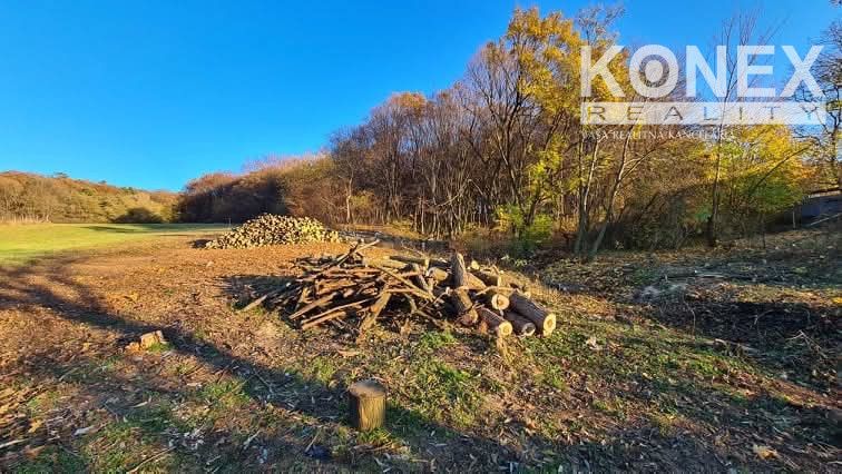 ID:3885
Ponúkame na predaj atraktívny stavebný pozemok nachá