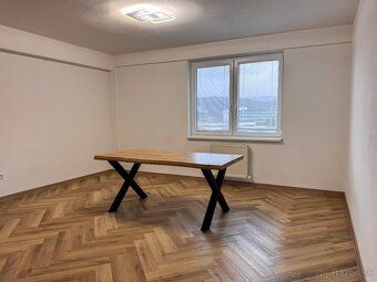 Looking for spacious living in Trenčín that offers comfort of a family home and benefits of an urban apartment?