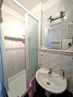 We offer for sale a 3 room apartment in the center of Sered on street
