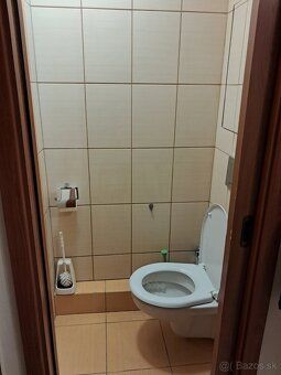 We rent out a 2-bedroom apartment on Slnecna Street in Banska Bystrica - Foncorda, located on the 1st floor.