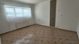 Wynajmę miejsce w działającym salonie piękności