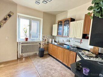 Single Family Home with Large Land in Village 5km from Lučenec Description: Five minutes away…