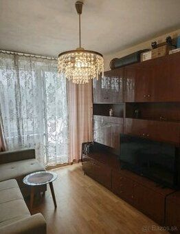 Oferuję do wynajęcia nowoczesny, jasny apartament z loggią w