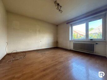 RADO Reality offers for sale a family house with land in o