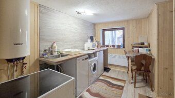 We offer for sale an exceptional, unique family house in character in the village of Háj near…