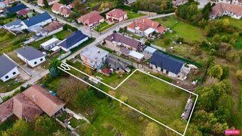 Predám poľnohospodársku pôdu v katastri Bzince a Radošina. P