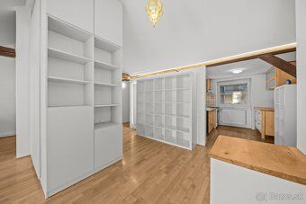 We offer for sale an attractive 2-bedroom attic apartment with modern open layout of 56.10 m²…