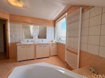 We offer for sale a large family house with beautiful garden in quiet part of village…