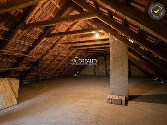 Real Estate Agency HALO Reality and Lukas Emrich, contact: 09