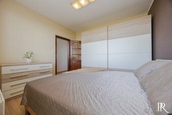 RE/MAX offers for sale a pleasant