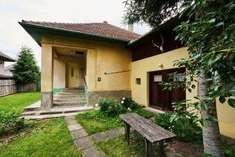SPRZEDAM Solidny ceglany dom z dużym terenem (1088 m²) i