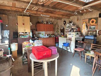 We exclusively offer for sale a 3-bedroom family house with nice grounds in Pavlová village.