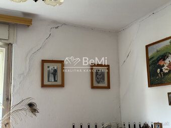 ID244-12-DERUa: With the owner's consent we offer for sale a nice family house near the town…