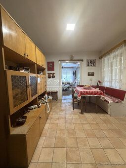 ID244-12-DERUa: With the owner's consent we offer for sale a nice family house near the town…