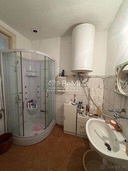 ID244-12-DERUa: With the owner's consent we offer for sale a nice family house near the town…