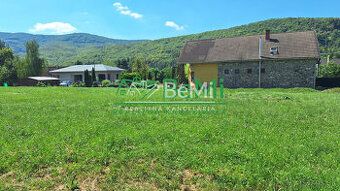 - predame vo Zwardoni 7 000 m2 pozemku. - mierny svah - pri 