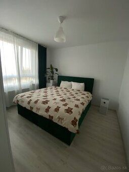 Dám do dlhodobého prenájmu prerobenú, zariadenú,komplet vyba