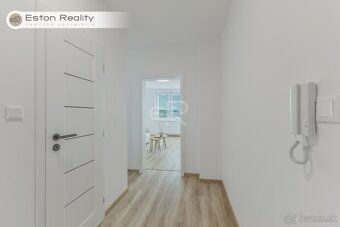 Eston Reality exclusively offers for long-term rent complete