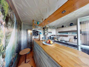 2-ROOM APARTMENT WITH SEPARATE KITCHEN AND GLASSED-IN BALCONY WITH BEAUTIFUL VIEW OF THE…