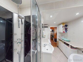 2-ROOM APARTMENT WITH SEPARATE KITCHEN AND GLASSED-IN BALCONY WITH BEAUTIFUL VIEW OF THE…