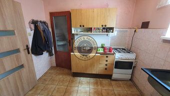 We offer for sale a large two-story family house in Šuňava with