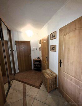 For sale large 4 bedroom apartment, 85 m2 + loggia after complete renovation, Dubnica nad Váhom.