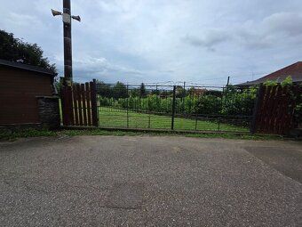 We offer for sale a beautiful, sunny building plot of 961 m² in Nemšová - Ľuborča.