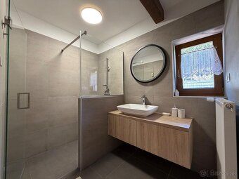 Looking for a place where mountain nature, privacy, wellness and excellent investment potential come together?