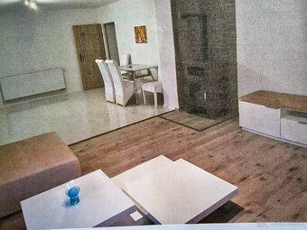 I offer a decent family renovated 4 room house with good location, 5 km from Dudince.