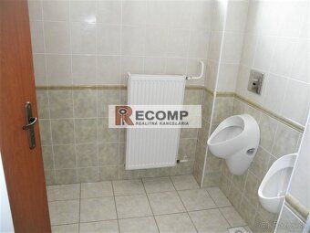 We offer for rent a large administrative space on 1st floor