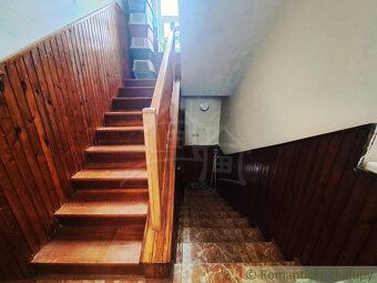 Looking for a house for a large family or one that you can combine with your business?