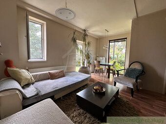 Looking for housing in a quiet environment with large plot and many options?