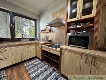 Looking for housing in a quiet environment with large plot and many options?