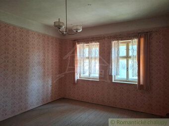 In the heart of the picturesque village of Chľaba is an historic stone house