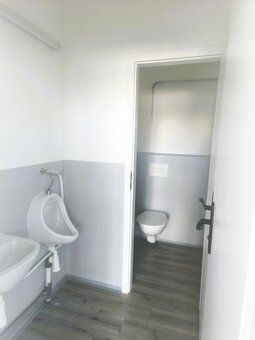 Moderní skladový / výrobní prostor k pronájmu v polyfunkčním areálu ve Staré Vajnore ulici v Bratislavě
