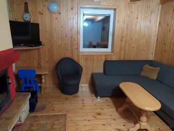 I offer accommodation for workers and companies, work crews at the construction of highway D3.