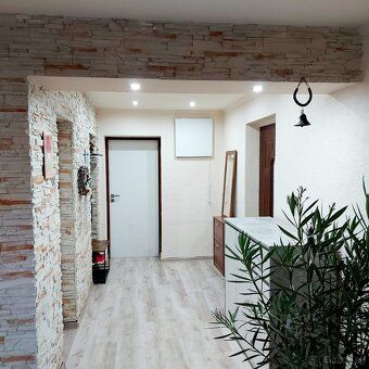 I am offering for sale a renovated family house, ideal even as a weekend or recreational home…