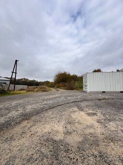 We offer for sale with the owner's consent an extensive industrial plot in strategic location…