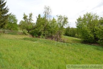 Pozemok s dobrou polohou na okraji obce nad Stropkovom má ce