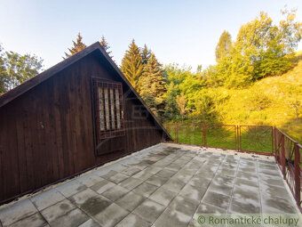 Útulnú chalupa v romantickom prostredí lesa a potôčika v kat