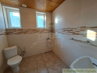 Ponúkame na predaj 5-izbový dvojpodlažný rodinný dom so zast